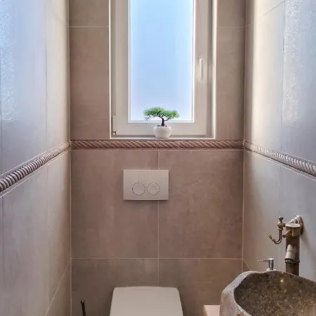 Vila Alara - Charming With Heated Swimming Pool *