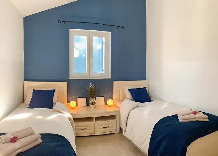 Alara - Charming With Heated Swimming Pool Villa Milohnici