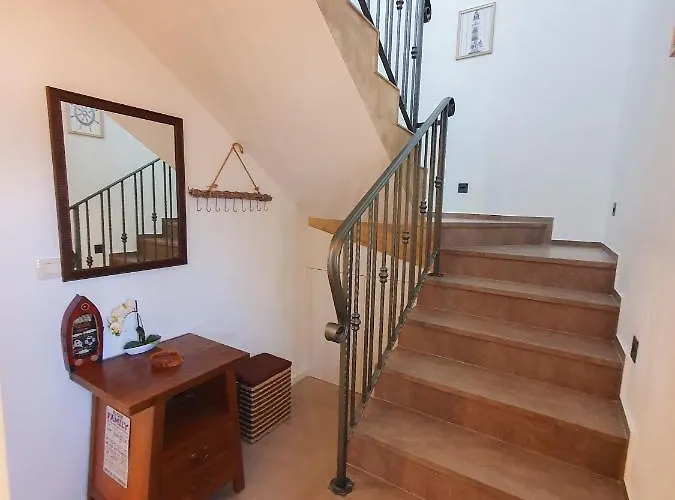Alara - Charming With Heated Swimming Pool Milohnici