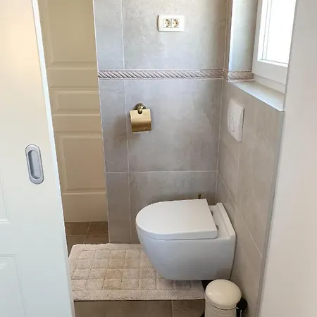 Villa Alara - Charming With Heated Swimming Pool *